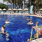 فندق Aurum Exclusive Club