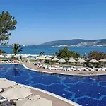 Aurum Exclusive Club فندق ديديم