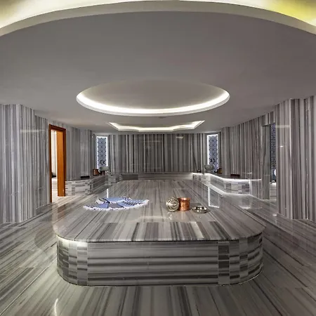 Aurum Exclusive Club