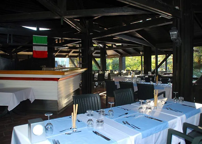 Hotel Aurum Exclusive Club 5*