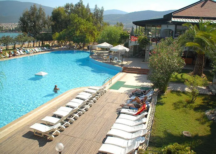 Aurum Exclusive Club Hotel