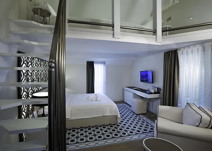 Aurum Exclusive Club 5*