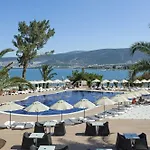 Отель Aurum Exclusive Club Дидим