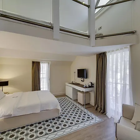 Aurum Exclusive Club Hotel