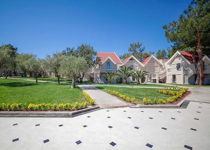 Aurum Exclusive Club Szálloda 5*