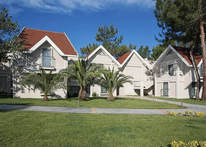 Aurum Exclusive Club Szálloda 5*