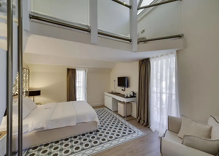 Aurum Exclusive Club Hotel